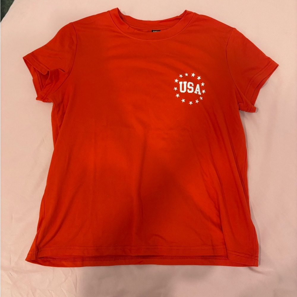 USA red tee